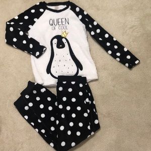 Super Soft and Cozy Penguin Pjs Size Medium 🐧